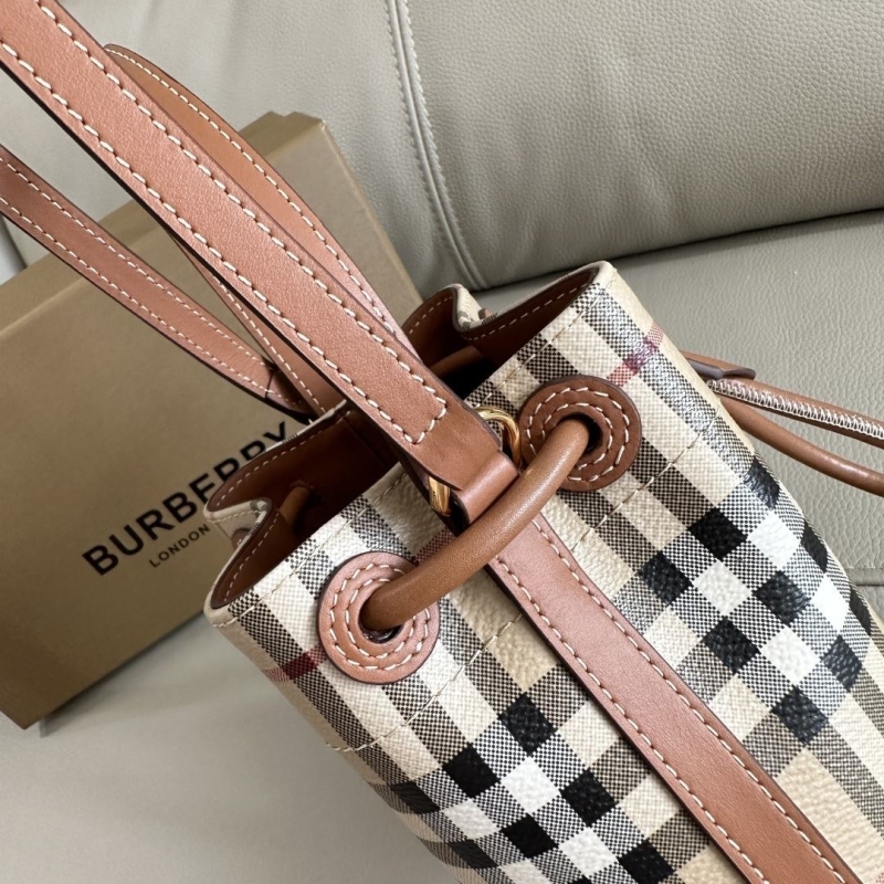 Bv*b*rry bucket bags